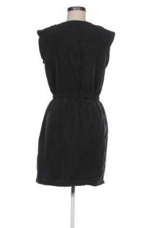 Šaty  Monki, Veľkosť S, Farba Čierna, Cena  1,95 €