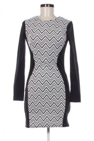 Šaty  Reserved, Velikost S, Barva Vícebarevné, Cena  119,00 Kč