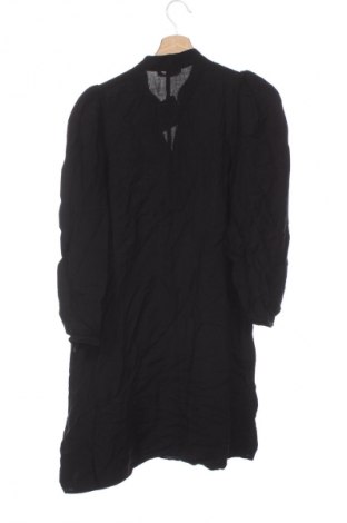 Рокля Reserved, Размер XS, Цвят Черен, Цена 2,04 €