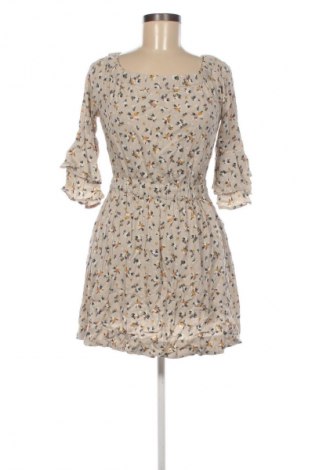 Kleid Review, Größe M, Farbe Mehrfarbig, Preis 2,99 €