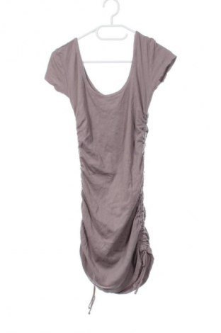 Рокля Review, Размер XS, Цвят Пепел от рози, Цена 4,60 €