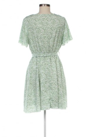 Рокля SHEIN, Размер M, Цвят Многоцветен, Цена 2,55 €