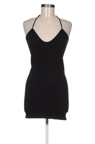 Рокля Stradivarius, Размер S, Цвят Черен, Цена 2,55 €