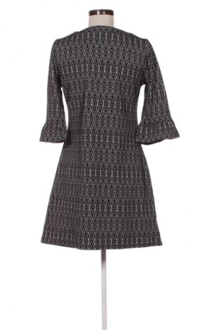 Kleid Unbranded, Größe M, Farbe Mehrfarbig, Preis 2,99 €