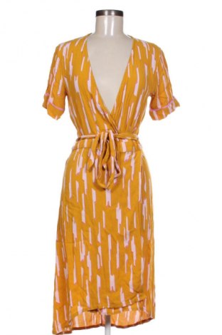 Kleid mbyM, Größe M, Farbe Mehrfarbig, Preis 27,99 €