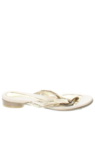 Papuci Unbranded, Mărime 38, Culoare Auriu, Preț 152,22 Lei, #137040358