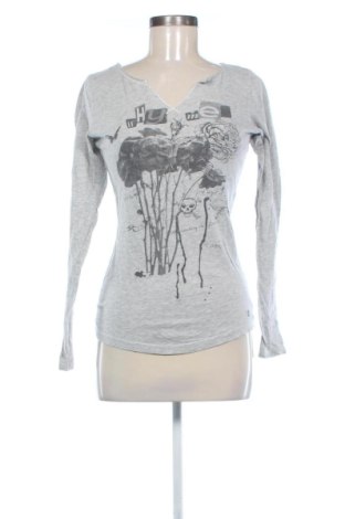 Damen Shirt Q/S by S.Oliver, Größe S, Farbe Grau, Preis 6,77 €, #136984577