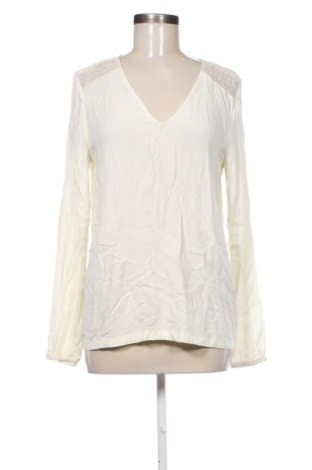 Bluză de femei Vero Moda, Mărime M, Culoare Ecru, Preț 32,45 Lei, #137091318