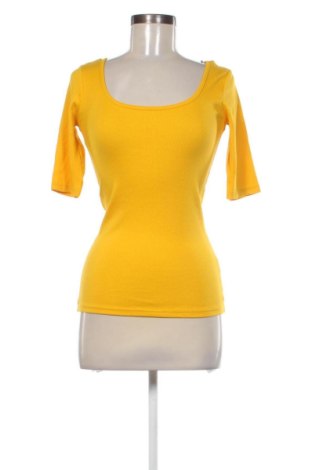 Дамска блуза Moodo, Размер XS, Цвят Жълт, Цена 9,98 €, #137098132