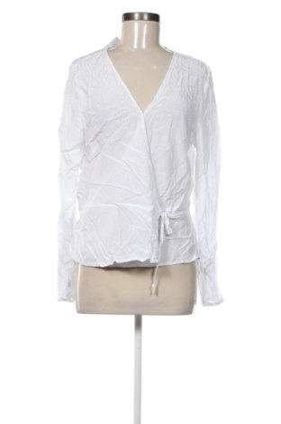 Γυναικεία μπλούζα H&M, Μέγεθος M, Χρώμα Λευκό, Τιμή 6,99 €, #137133428