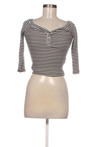 Bluzka damska Bershka, Rozmiar M, Kolor Kolorowy, Cena 29,63 zł, #137040512