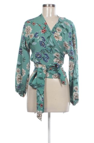 Дамска блуза Primark, Размер M, Цвят Зелен, Цена 4,60 €, #137084205