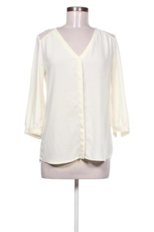 Cămașă de femei Unbranded, Mărime M, Culoare Ecru, Preț 41,00 Lei, #137124977