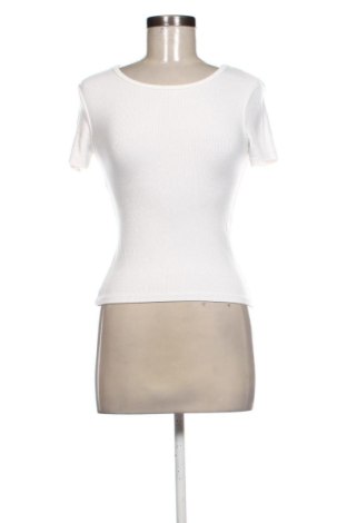 Damen T-Shirt Stradivarius, Größe M, Farbe Weiß, Preis € 9,53, #137071838