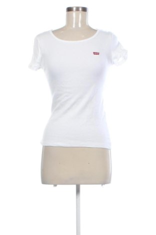 Női póló Levi's, Méret S, Szín Fehér, Ár 12 359 Ft, #137107169
