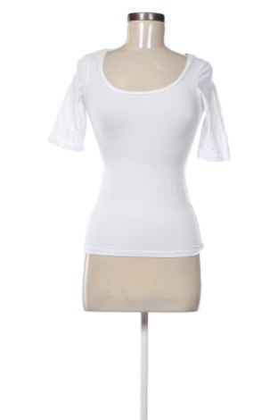 Tricou de femei Unbranded, Mărime XS, Culoare Alb, Preț 45,99 Lei, #137116776