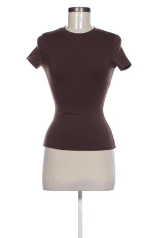 Γυναικείο t-shirt Unbranded, Μέγεθος S, Χρώμα Καφέ, Τιμή 6,00 €, #137136587