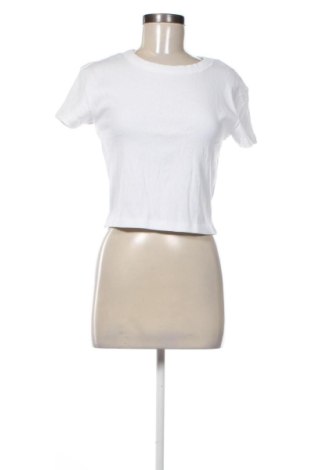 Дамска тениска Pull&Bear, Размер M, Цвят Бял, Цена 14,82 €, #137147901