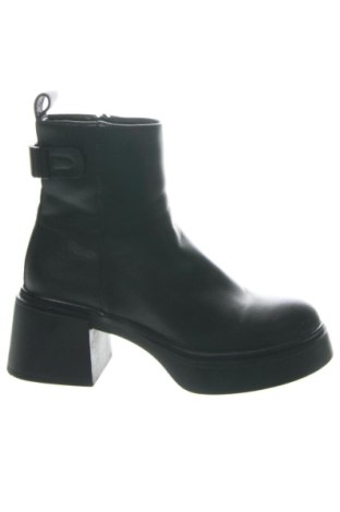 Damskie botki Benvenuti, Rozmiar 38, Kolor Czarny, Cena 181,47 zł, #136890460