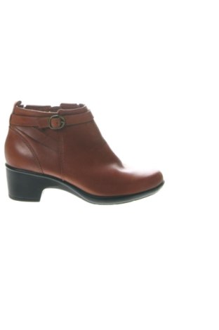 Női bokacsizma Clarks, Méret 37, Szín Barna, Ár 13 475 Ft, #137070962