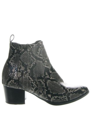 Damen Stiefeletten ONLY, Größe 36, Farbe Mehrfarbig, Preis € 20,38, #137070477