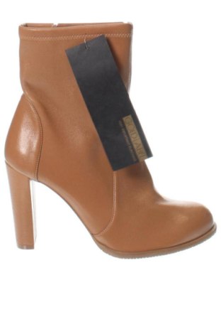 Дамски боти Stuart Weitzman, Размер 39, Цвят Кафяв, Цена 314,44 €, #136908629