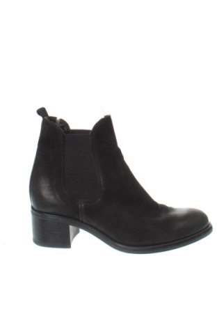 Damskie botki Tamaris, Rozmiar 39, Kolor Czarny, Cena 148,17 zł, #136955350