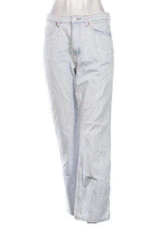 Damskie jeansy Weekday, Rozmiar M, Kolor Niebieski, Cena 80,44 zł, #136992886