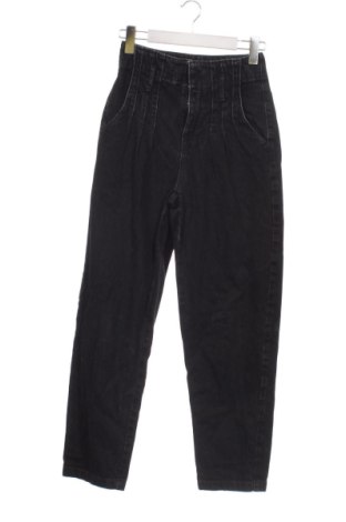 Damskie jeansy Bershka, Rozmiar XS, Kolor Czarny, Cena 42,34 zł, #137039549