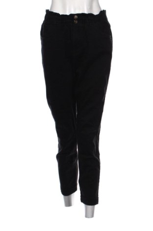Blugi de femei Bershka, Mărime M, Culoare Negru, Preț 58,99 Lei, #137063150