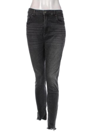 Dámské džíny  Stradivarius, Velikost XL, Barva Černá, Cena  449,00 Kč, #137067801