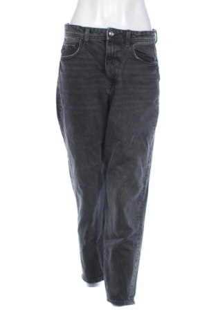 Blugi de femei Zara, Mărime M, Culoare Gri, Preț 91,75 Lei, #137085251