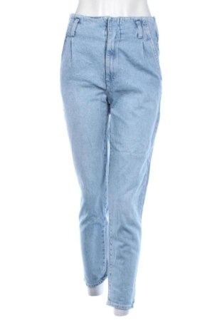 Дамски дънки Bershka, Размер S, Цвят Син, Цена 19,00 €, #137085739