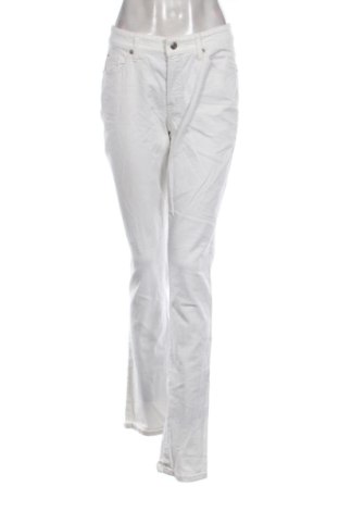 Дамски дънки Cambio, Размер L, Цвят Бял, Цена 44,93 €, #137094482