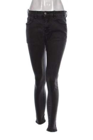 Дамски дънки Bershka, Размер M, Цвят Черен, Цена 16,45 €, #137102806