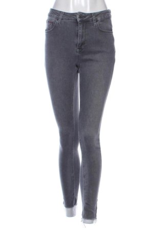 Damskie jeansy Tommy Jeans, Rozmiar S, Kolor Szary, Cena 168,99 zł, #137103771