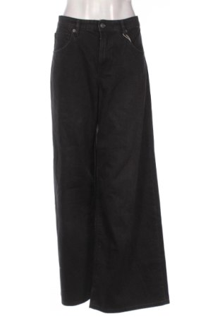 Дамски дънки Mango, Размер L, Цвят Черен, Цена 31,05 €, #137124753