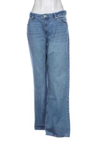 Damskie jeansy Bershka, Rozmiar XL, Kolor Niebieski, Cena 105,99 zł, #137127397