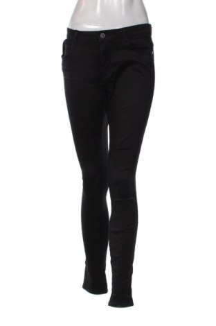 Дамски дънки ONLY, Размер M, Цвят Черен, Цена 39,88 €, #137129595