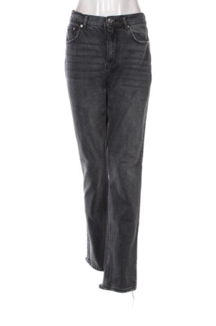 Damskie jeansy Gina Tricot, Rozmiar L, Kolor Szary, Cena 120,23 zł, #137137679