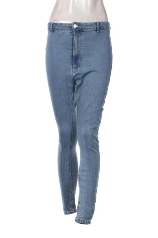 Blugi de femei Bershka, Mărime M, Culoare Albastru, Preț 78,74 Lei, #137012890