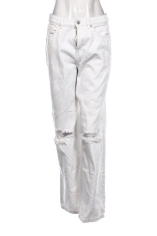 Blugi de femei Sinsay, Mărime M, Culoare Alb, Preț 62,99 Lei, #137067392