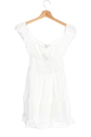 Kurzer Damenoverall Bershka, Größe XS, Farbe Weiß, Preis € 31,99, #136949742