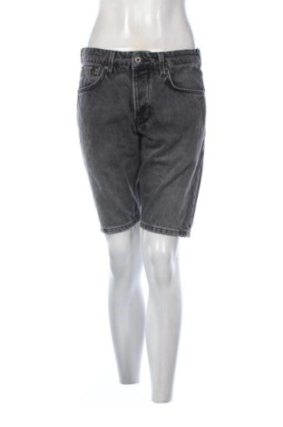 Дамски къс панталон Pepe Jeans, Размер L, Цвят Сив, Цена 22,00 €, #137029263
