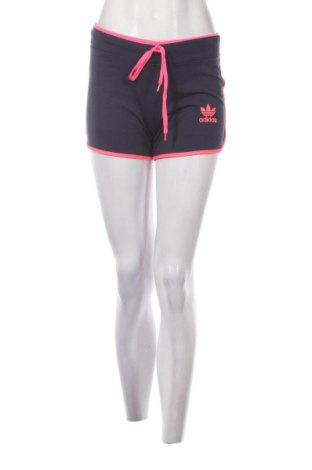Damskie szorty Adidas, Rozmiar S, Kolor Czarny, Cena 76,99 zł, #137069139