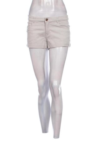 Pantaloni scurți de femei H&M, Mărime S, Culoare Bej, Preț 74,90 Lei, #137072800