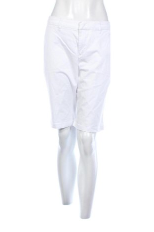 Дамски къс панталон C&A, Размер XL, Цвят Бял, Цена 10,72 €, #137085732
