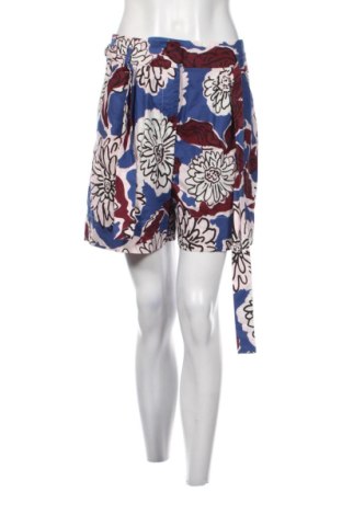 Дамски къс панталон Weekend Max Mara, Размер S, Цвят Многоцветен, Цена 8,70 €, #137096265