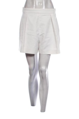 Pantaloni scurți de femei Zara, Mărime M, Culoare Ecru, Preț 73,49 Lei, #137099189