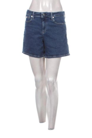 Pantaloni scurți de femei Calvin Klein Jeans, Mărime M, Culoare Albastru, Preț 302,99 Lei, #137100211